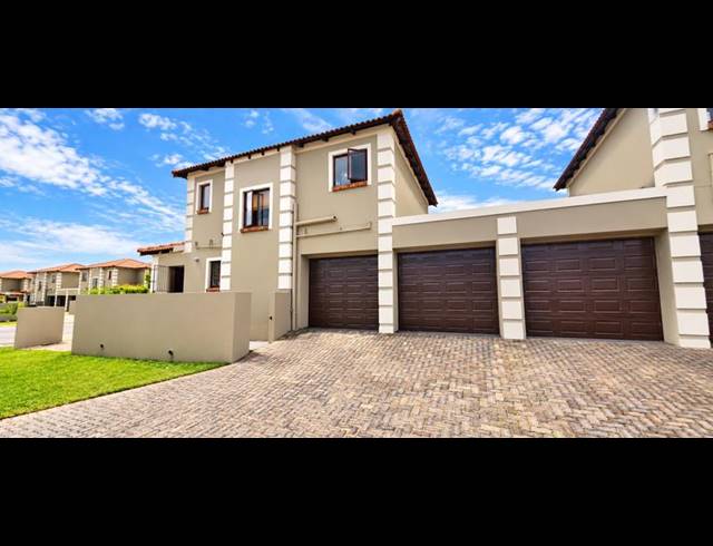 3 BEDROOM TOWNHOUSE FOR SALE IN ARUNDO ESTATE